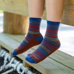 Kids Zebra Canyon Micro Crew Lightweight Hiking Sock -Darn Tough Outlet Store 02 3042 Marine LS