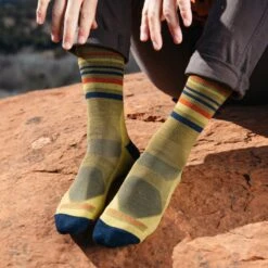 Men's Fastpack Micro Crew Lightweight Hiking Sock -Darn Tough Outlet Store 02 5012 Sandstone LS