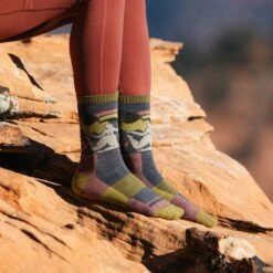 Women's Trailblazer Micro Crew Lightweight Hiking Sock 10 Women's Trailblazer Micro Crew Lightweight Hiking Sock -Darn Tough Outlet Store 02 5016 Taupe LS