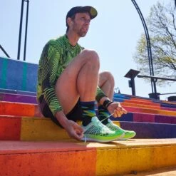 Men's Bolt Micro Crew Ultra-Lightweight Running Sock -Darn Tough Outlet Store 03 1056 Black LS