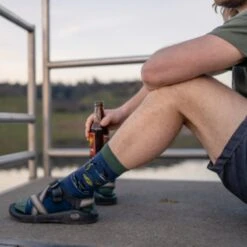 Men's Diver Crew Lightweight Lifestyle Sock -Darn Tough Outlet Store 03 6112 Denim LS