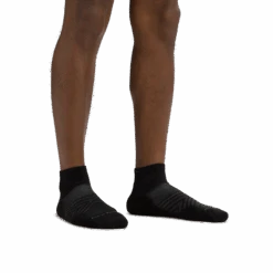 Men's Coolmax® Run Quarter Ultra-Lightweight Running Sock -Darn Tough Outlet Store 1055 Black Model 6600e342 d66a 4c3c 86c6 531e38aba215