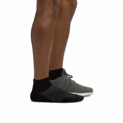 Men's Coolmax® Run Quarter Ultra-Lightweight Running Sock -Darn Tough Outlet Store 1055 Black footwear d5a0e98f 2e1e 43a2 a0c4 f13f9b347e3b
