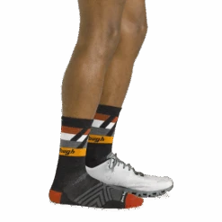 Men's Grit Micro Crew Ultra-Lightweight Running Sock 10 Men's Grit Micro Crew Ultra-Lightweight Running Sock -Darn Tough Outlet Store 1061 Black Footwear 2000x2000 4a5788be 4b8b 4070 b38c 33e349a5535d