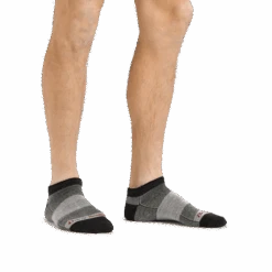 Men's 1437 No Show Lightweight Running Sock -Darn Tough Outlet Store 1437 Charcoal Model