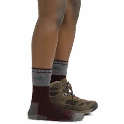 Women's Boot Heavyweight Hunting Sock -Darn Tough Outlet Store 2104 Burgundy Footwear 61316d82 ed36 49b2 9829 90d4b9471a96