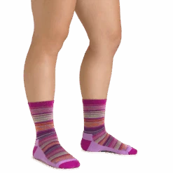 Kids Zebra Canyon Micro Crew Lightweight Hiking Sock -Darn Tough Outlet Store 3042 Clover Model 2000x2000 8aeed98f 2ee6 4e34 a1aa 6ef09e2042ca