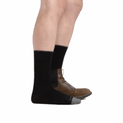 Men's Solid Crew Lifestyle 2-Pack -Darn Tough Outlet Store 6032 model2