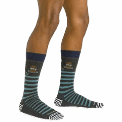 Men's Woodland Lightweight Lifestyle 3-Pack -Darn Tough Outlet Store 6066 Forest Model 2000x2000 235970f3 2694 4aca 9ab0 31642b97a712 10b4060f 6f1d 4b86 a58a 6d20c82198b6