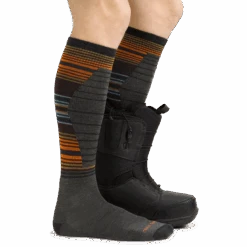 Men's Backwoods Over-the-Calf Lightweight Ski & Snowboard Sock -Darn Tough Outlet Store 8016 Forest Footwear