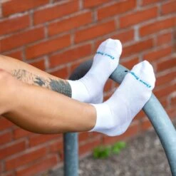 Women's Run Quarter No Cushion Ultra-Lightweight Running Sock -Darn Tough Outlet Store SS21 Run 9200