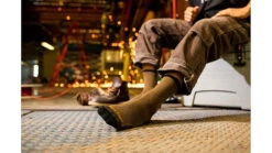 Darn Tough Fred Tuttle Micro Crew Midweight Work Sock - Mens -Darn Tough Outlet Store opplanet darn tough fred tuttle micro crew midweight w cushion work sock mens timber extra large 2005 timber xl darn av 3